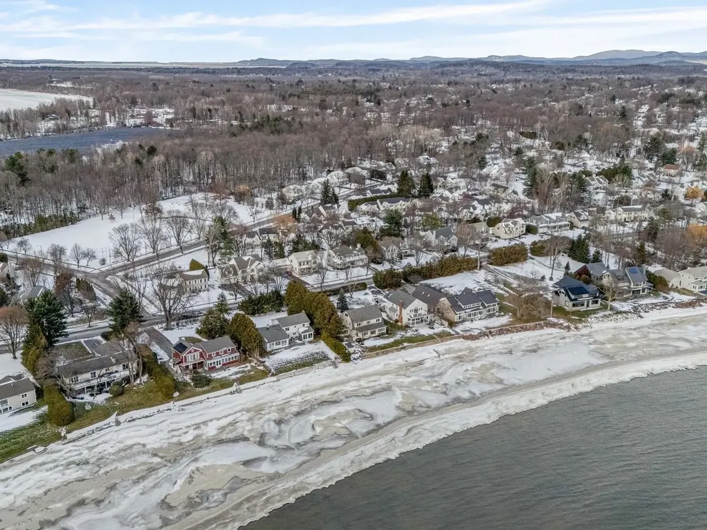 283 Appletree Point Road Burlington VT 05408