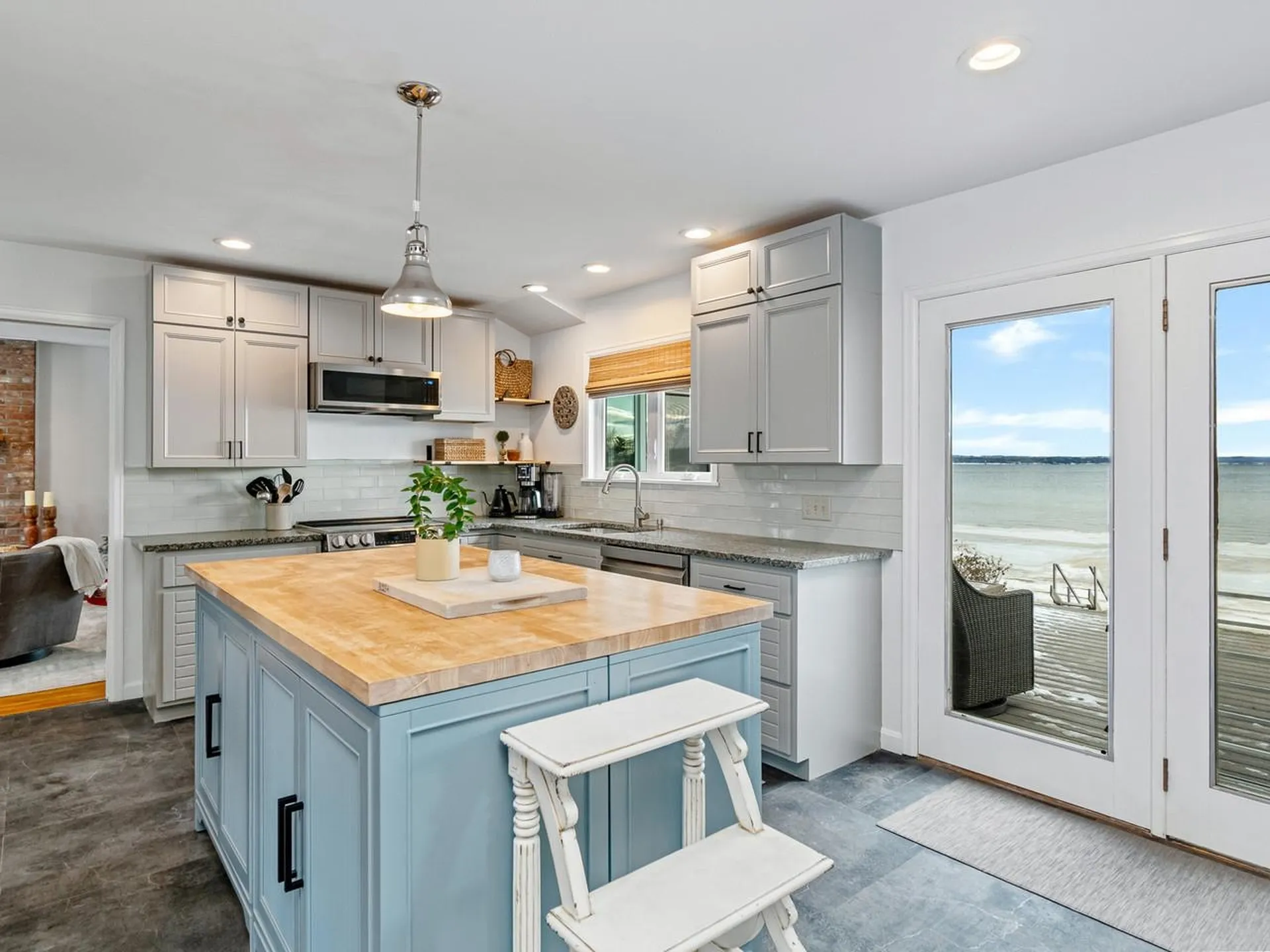 283 Appletree Point Road Burlington VT 05408