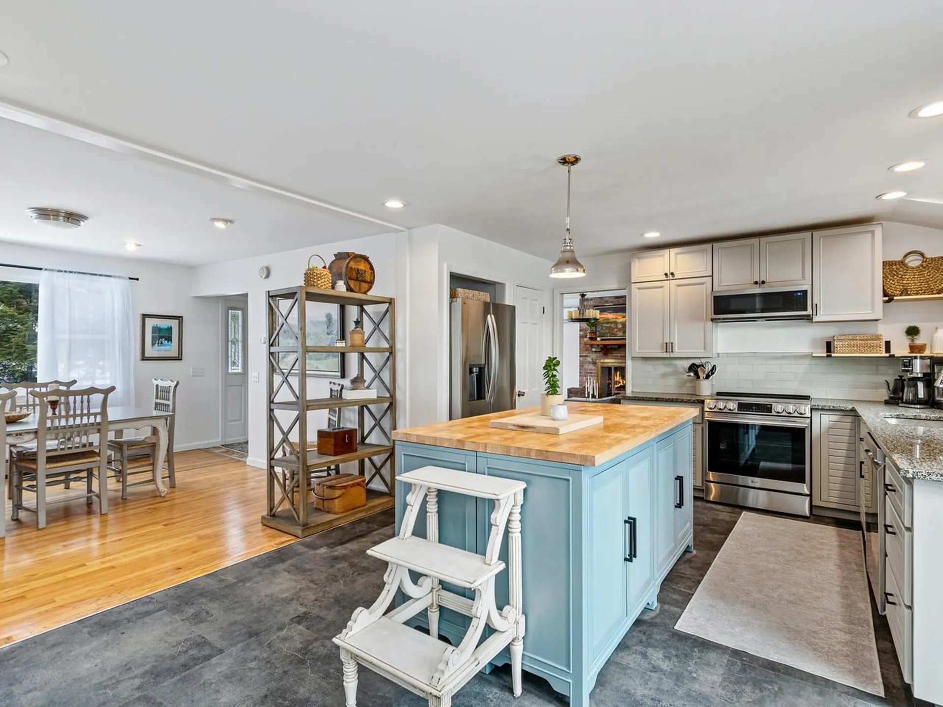 283 Appletree Point Road Burlington VT 05408