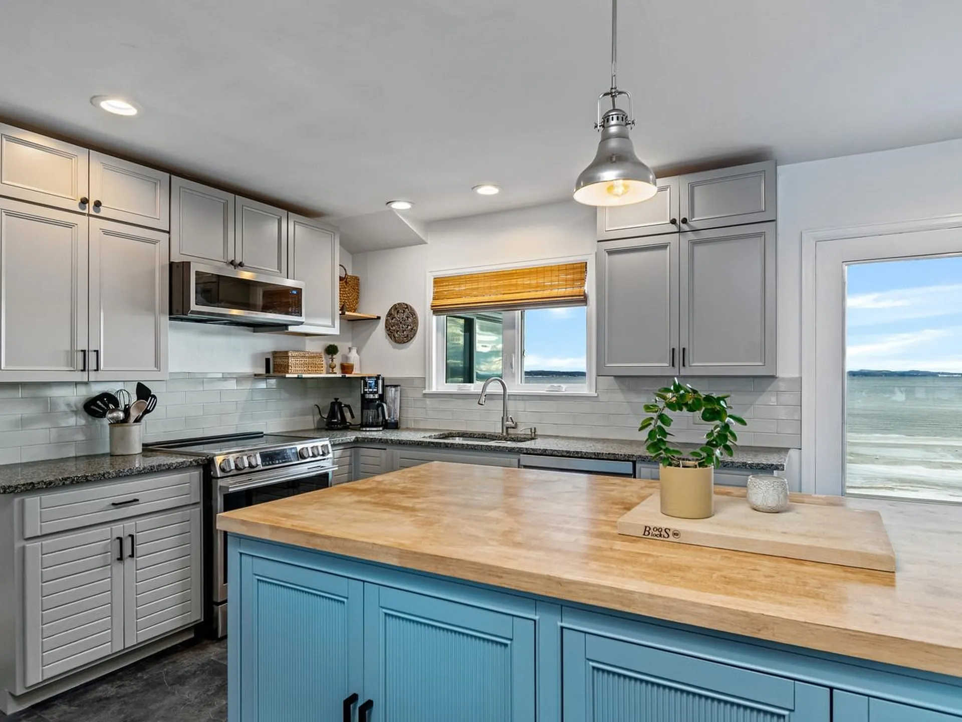 283 Appletree Point Road Burlington VT 05408