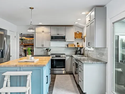 283 Appletree Point Road Burlington VT 05408