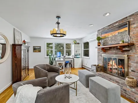 283 Appletree Point Road Burlington VT 05408