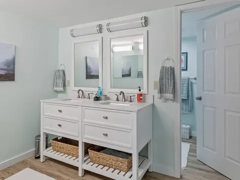 283 Appletree Point Road Burlington VT 05408