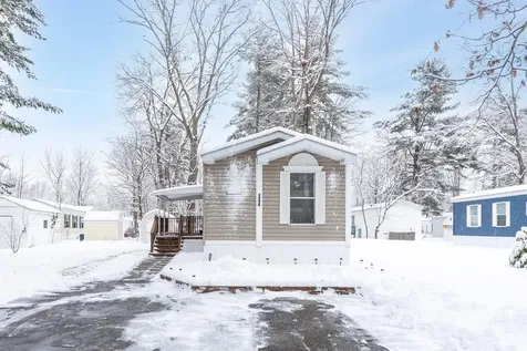 134 Colonial Village Somersworth NH 03878