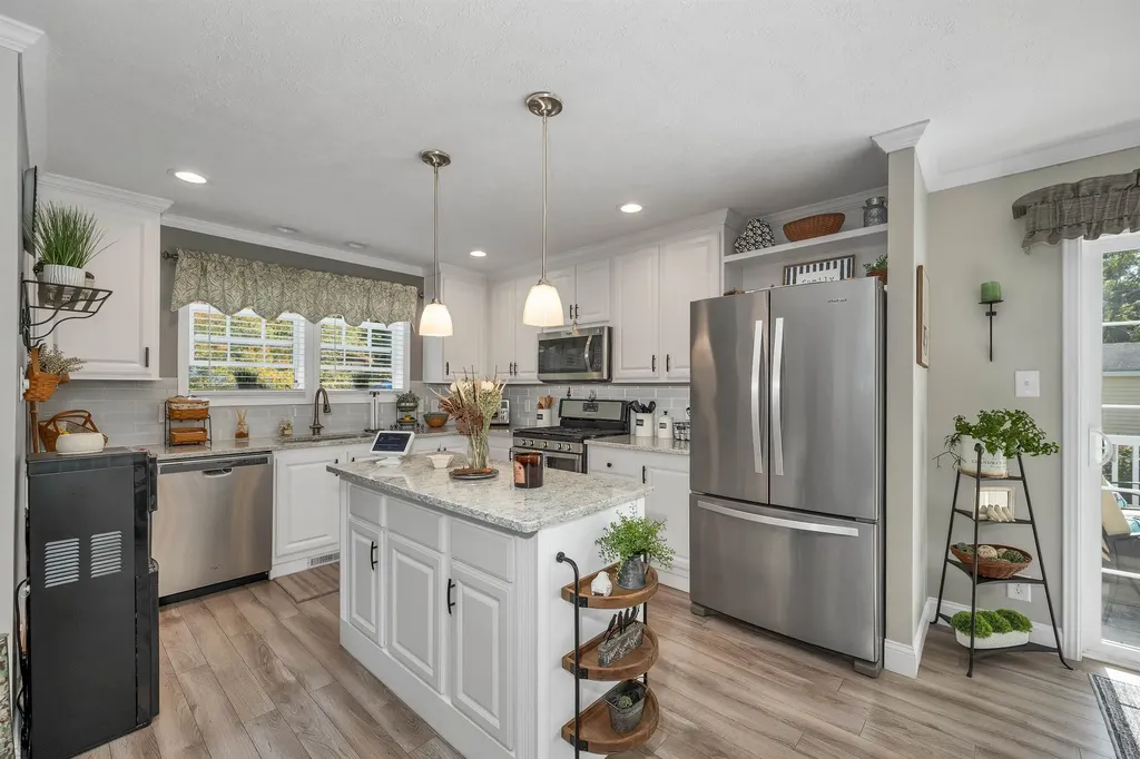 3 Slate Run North Hampton NH 03862