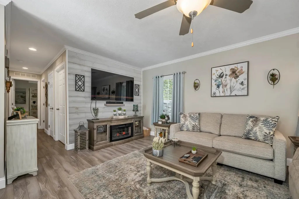 3 Slate Run North Hampton NH 03862