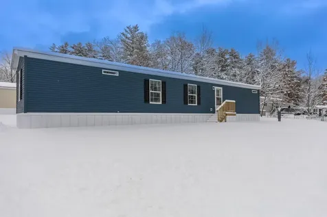 108 Colonial Village Somersworth NH 03878