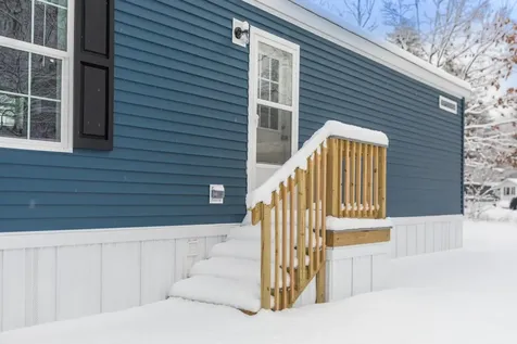 108 Colonial Village Somersworth NH 03878