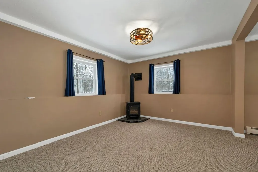 125 Sunset Drive Belmont NH 03220