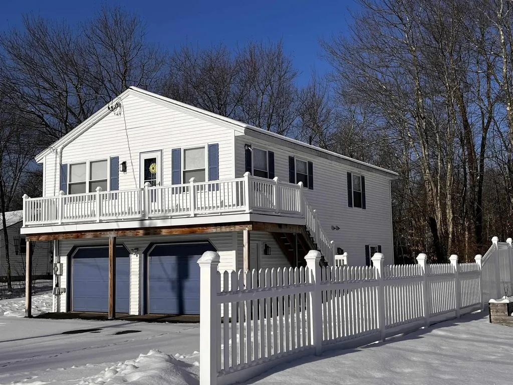 125 Sunset Drive Belmont NH 03220
