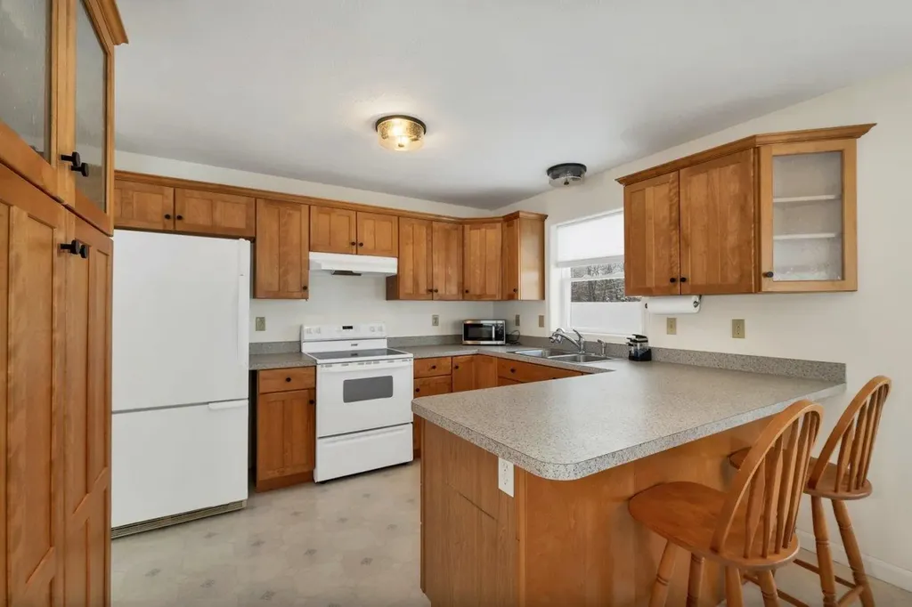 125 Sunset Drive Belmont NH 03220
