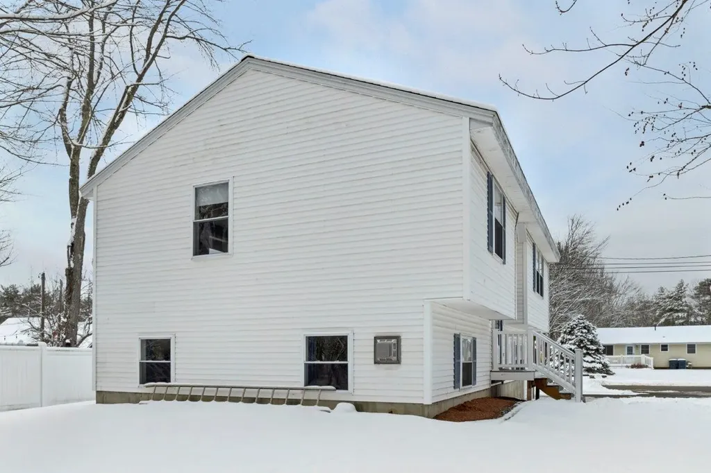 125 Sunset Drive Belmont NH 03220