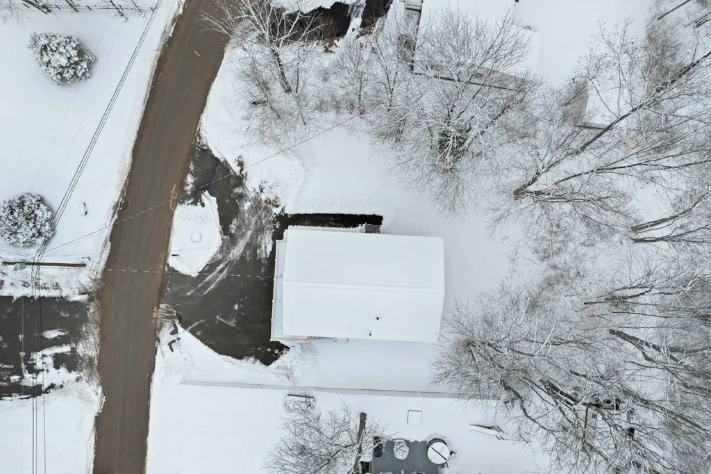 125 Sunset Drive Belmont NH 03220