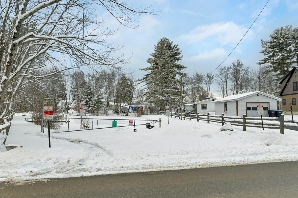 125 Sunset Drive Belmont NH 03220