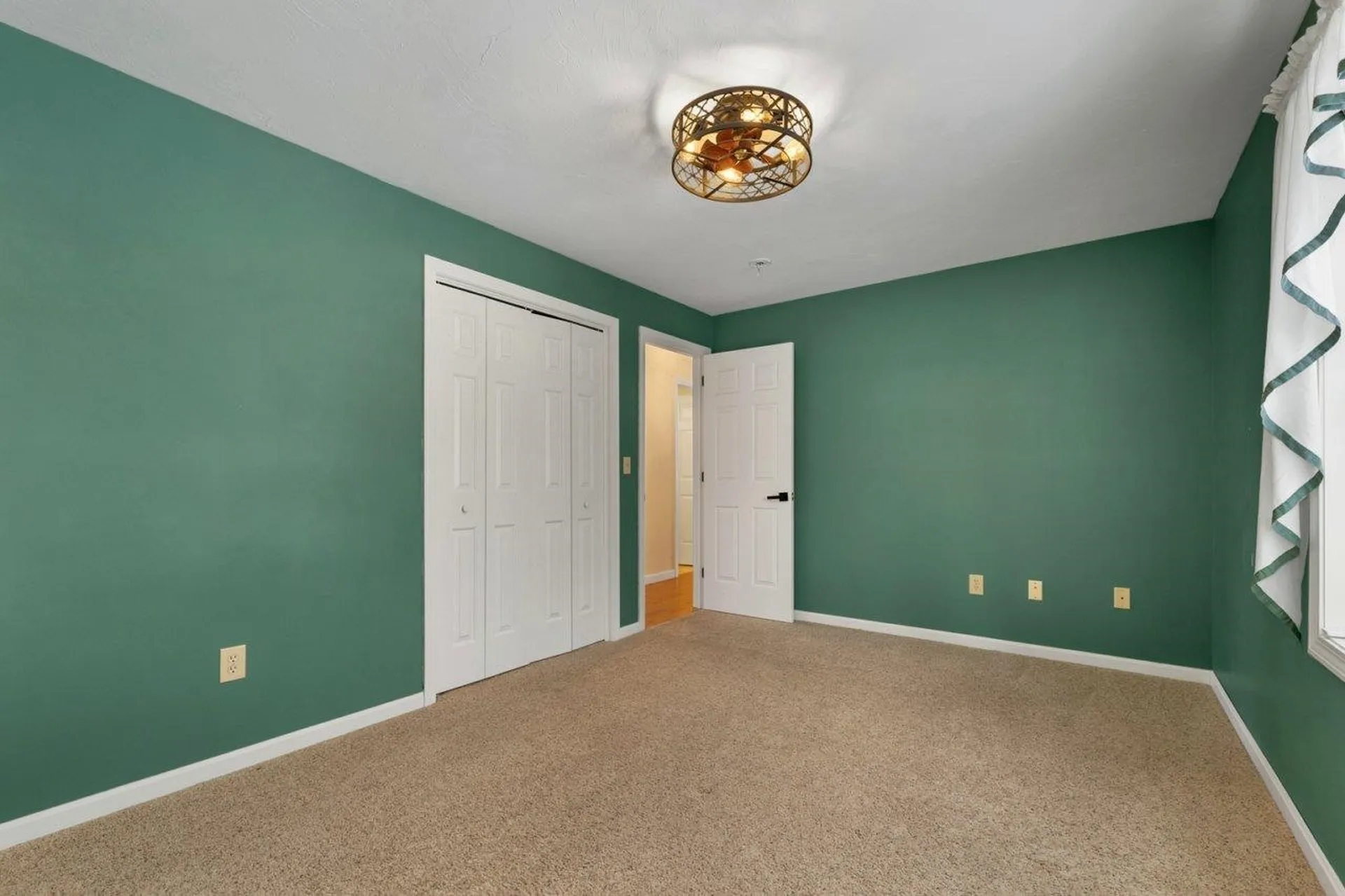 125 Sunset Drive Belmont NH 03220