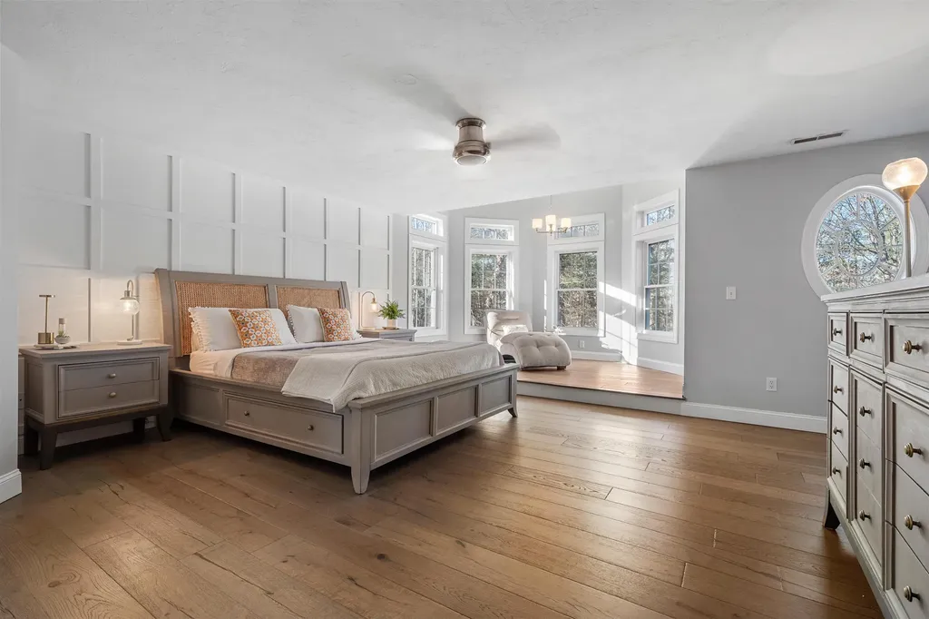 8B Louis Drive Brookline NH 03033