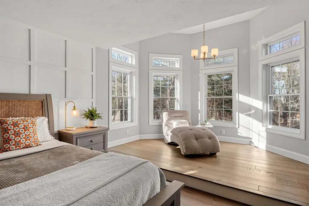 8B Louis Drive Brookline NH 03033