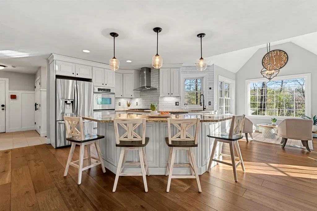 8B Louis Drive Brookline NH 03033