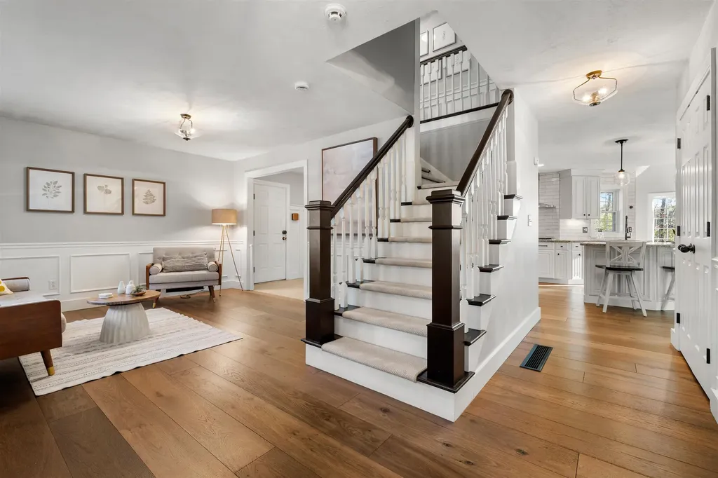 8B Louis Drive Brookline NH 03033