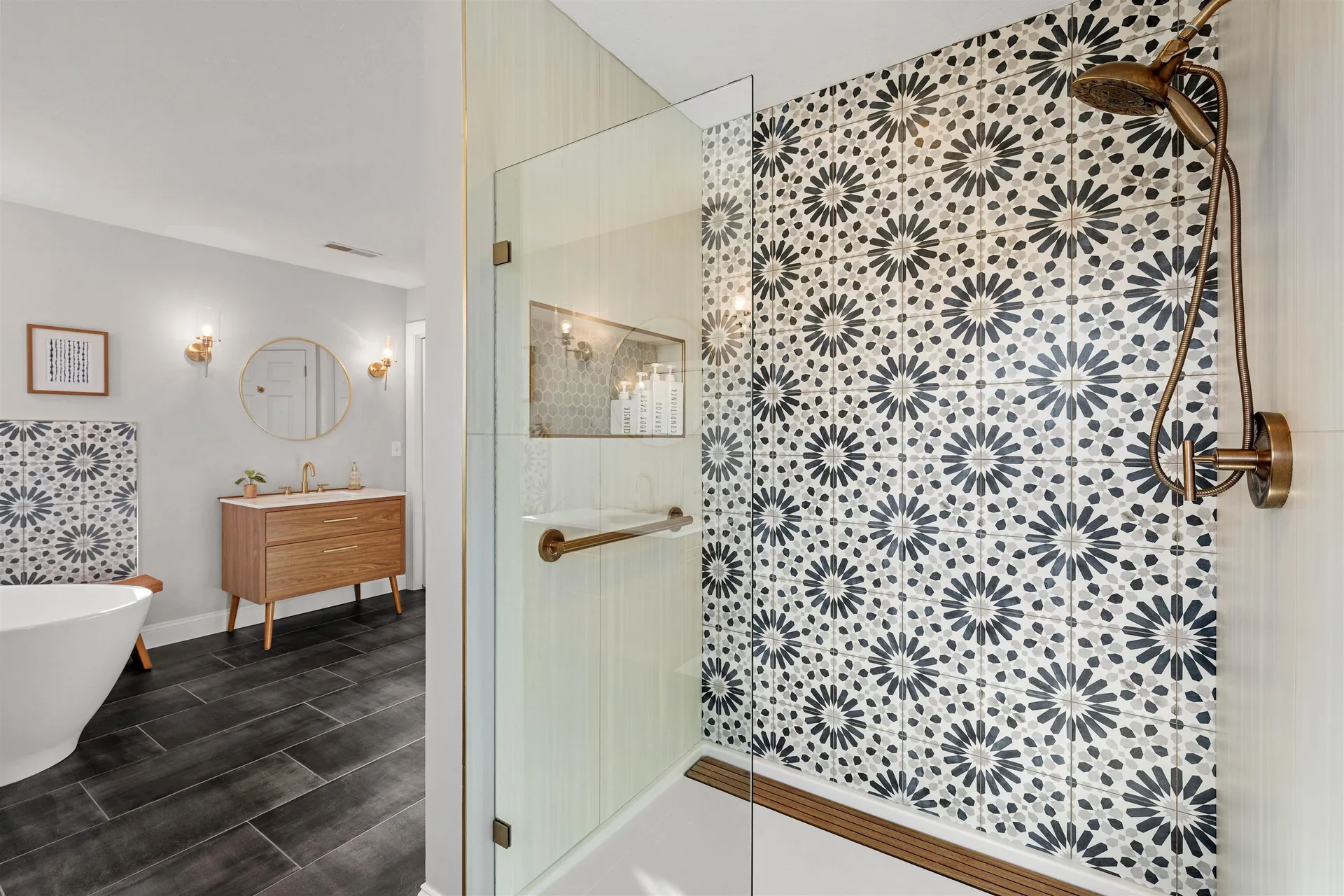 8B Louis Drive Brookline NH 03033