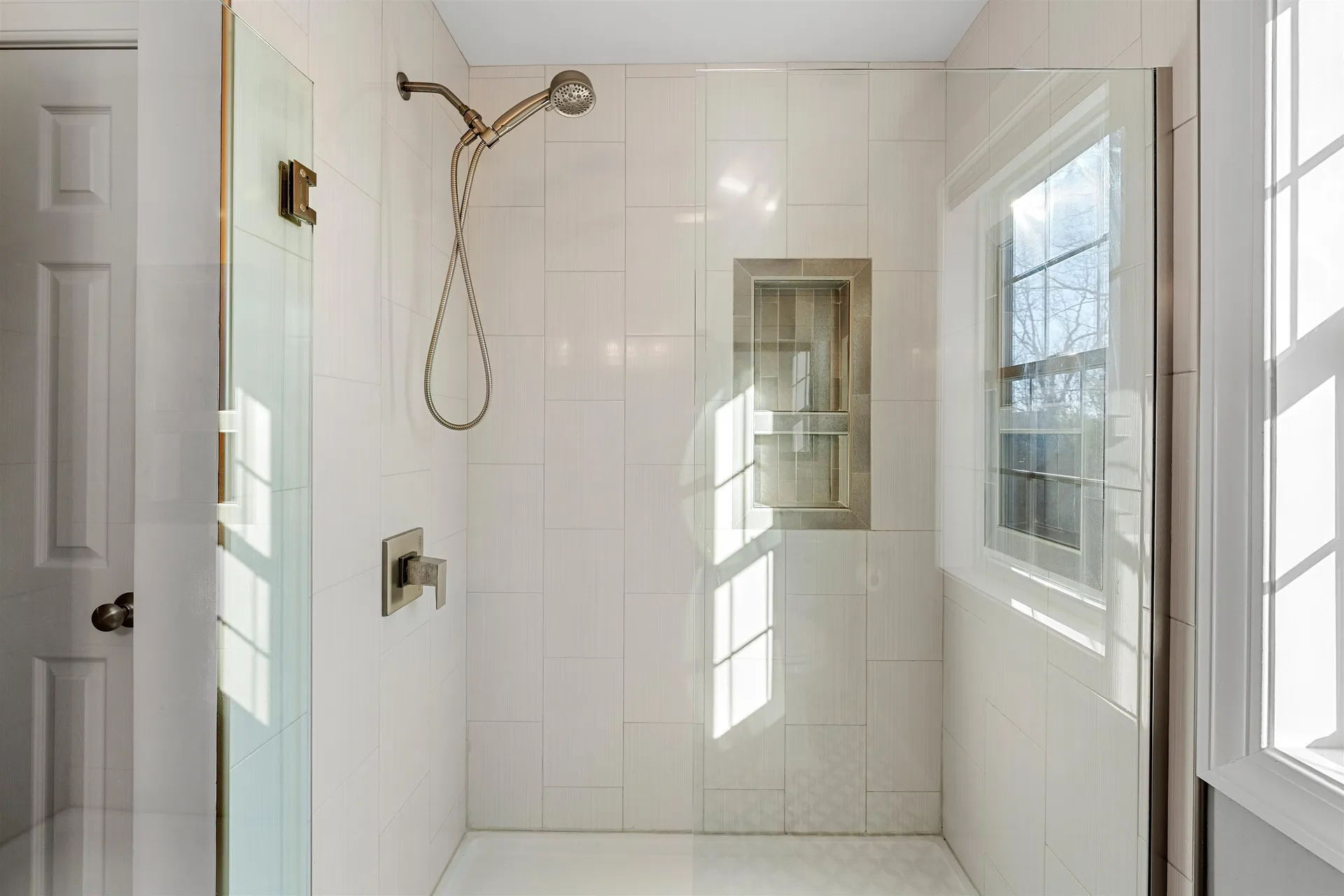 8B Louis Drive Brookline NH 03033