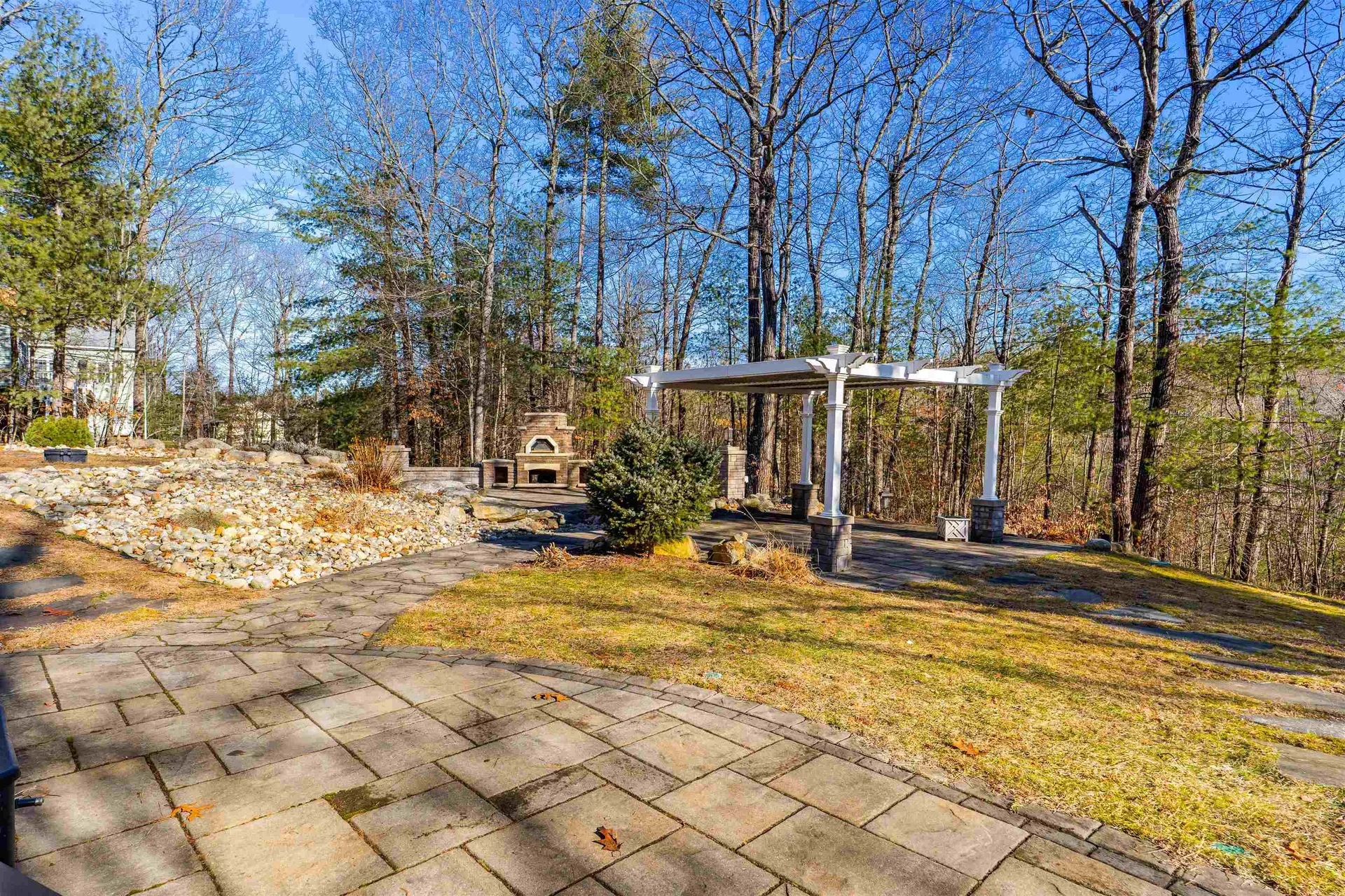 8B Louis Drive Brookline NH 03033