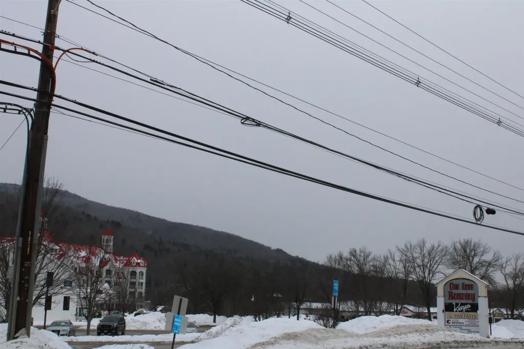 13 Maple Street Lincoln NH 03251