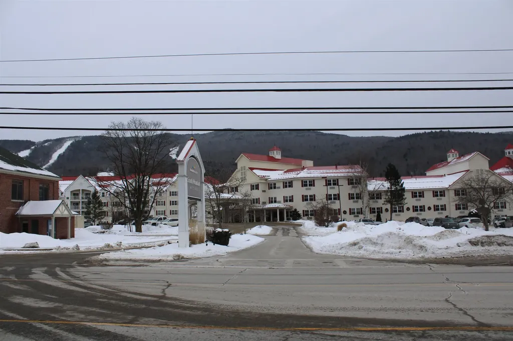 13 Maple Street Lincoln NH 03251