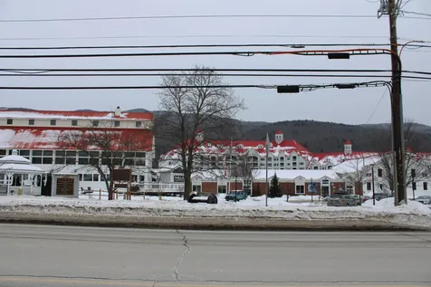 13 Maple Street Lincoln NH 03251