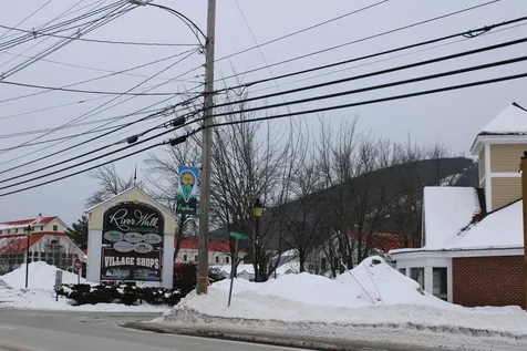 13 Maple Street Lincoln NH 03251