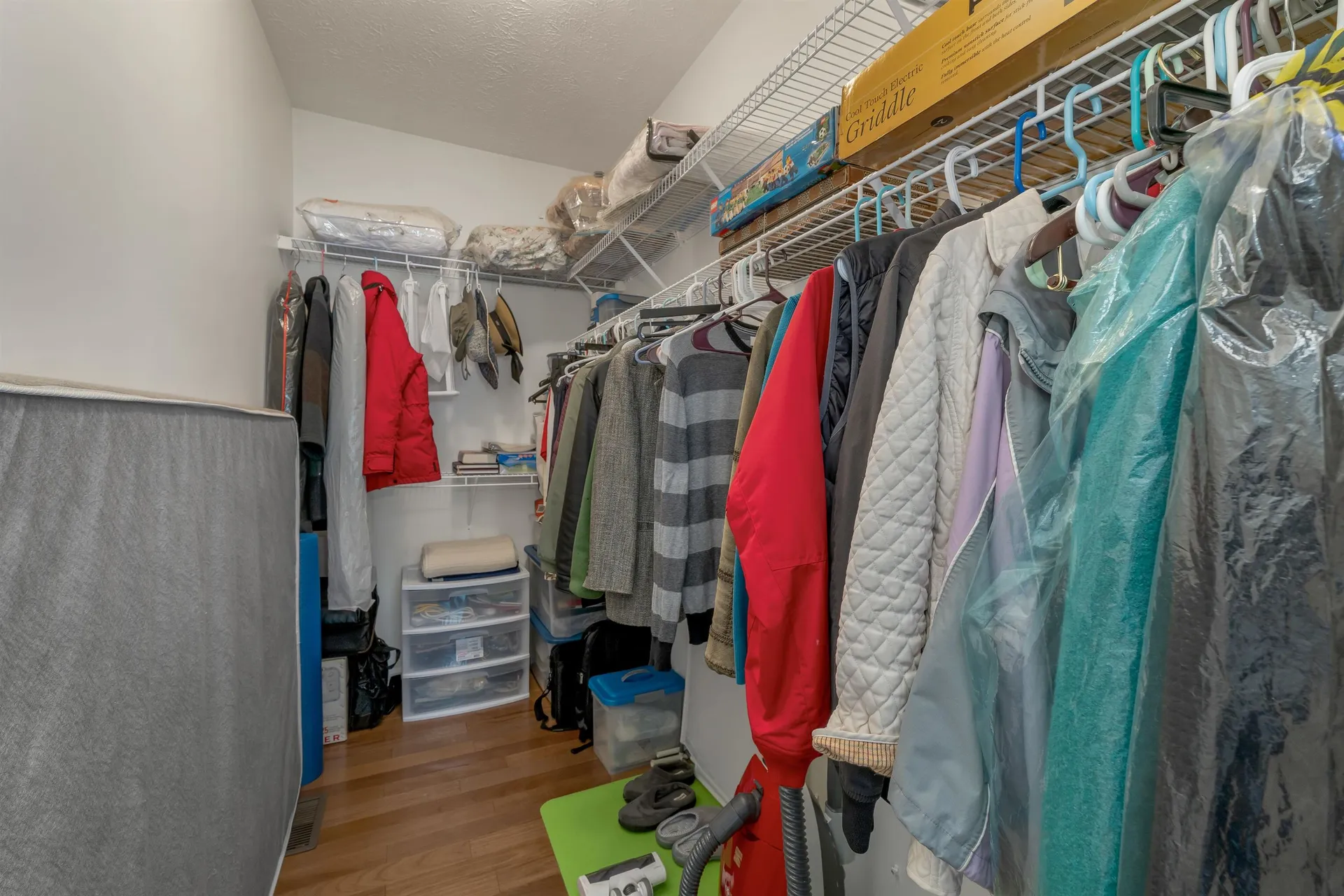 71 Green Meadow Lane Bedford NH 03110