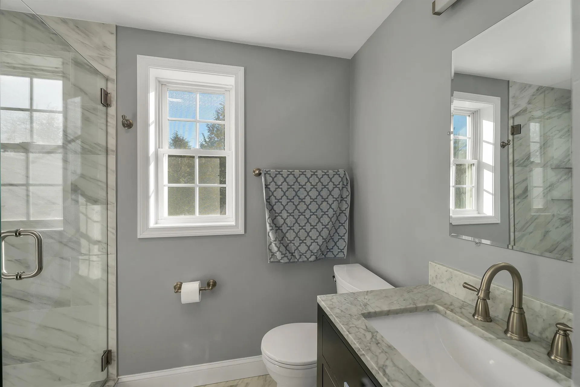 71 Green Meadow Lane Bedford NH 03110