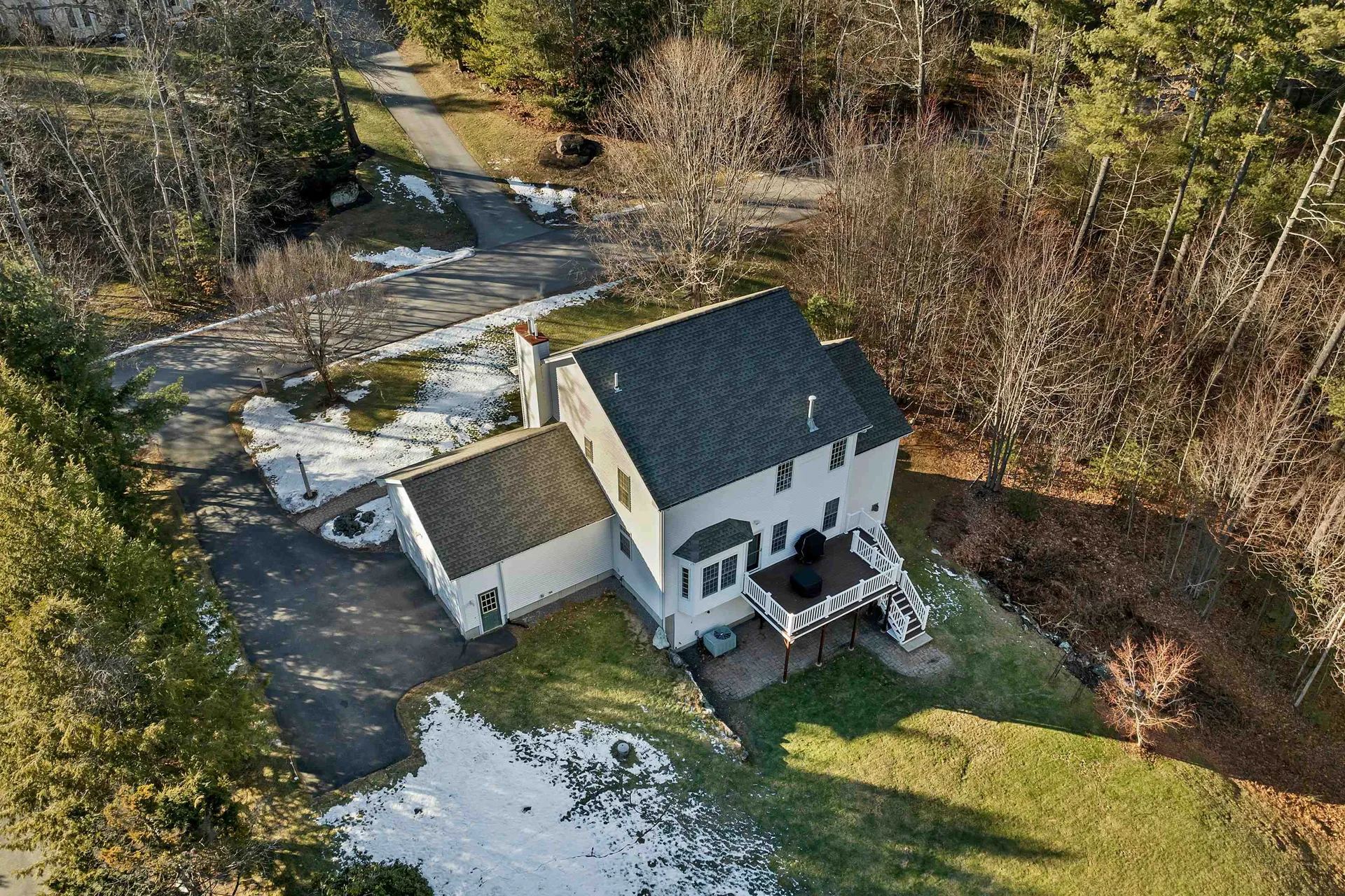 71 Green Meadow Lane Bedford NH 03110