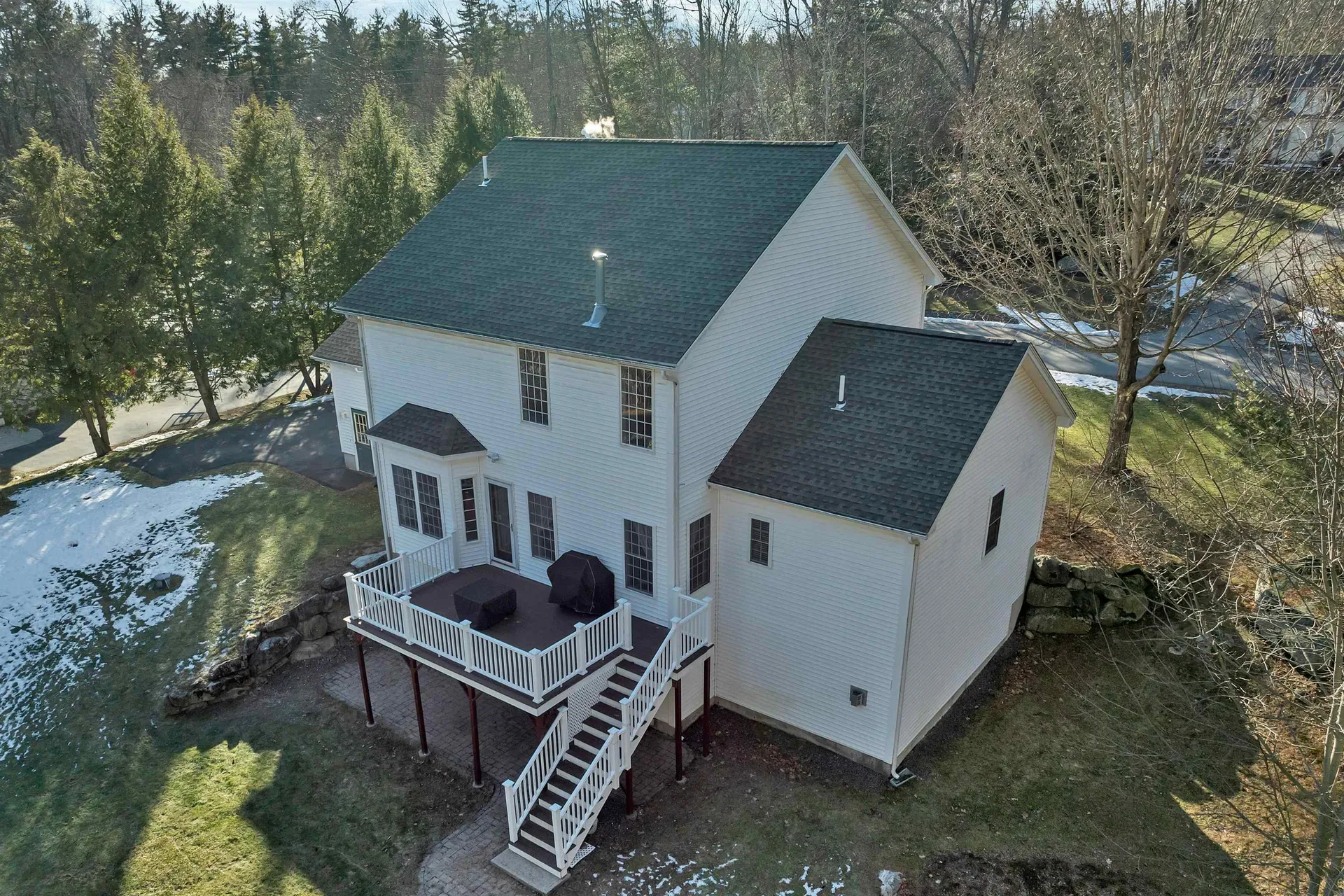 71 Green Meadow Lane Bedford NH 03110