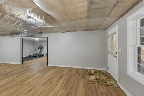 71 Green Meadow Lane Bedford NH 03110