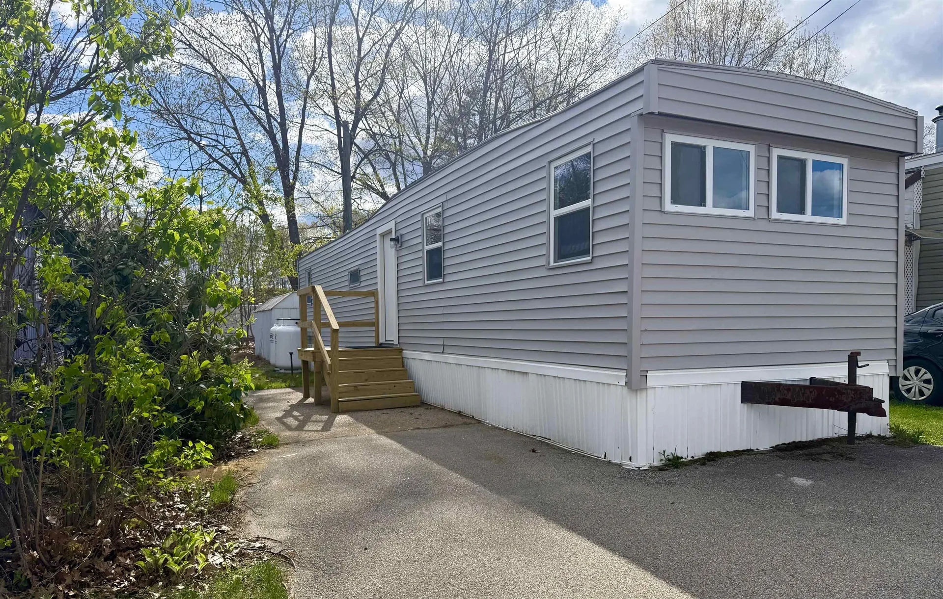 16 Polly Ann Mhp Park Dover NH 03820