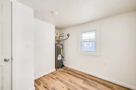 16 Polly Ann Mhp Park Dover NH 03820