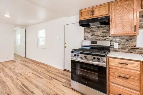 16 Polly Ann Mhp Park Dover NH 03820