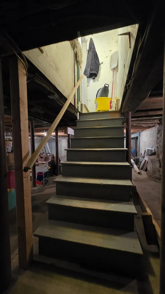 86 Raymond Road Chester NH 03036