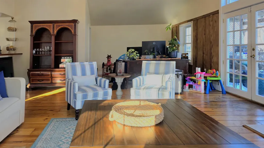 86 Raymond Road Chester NH 03036