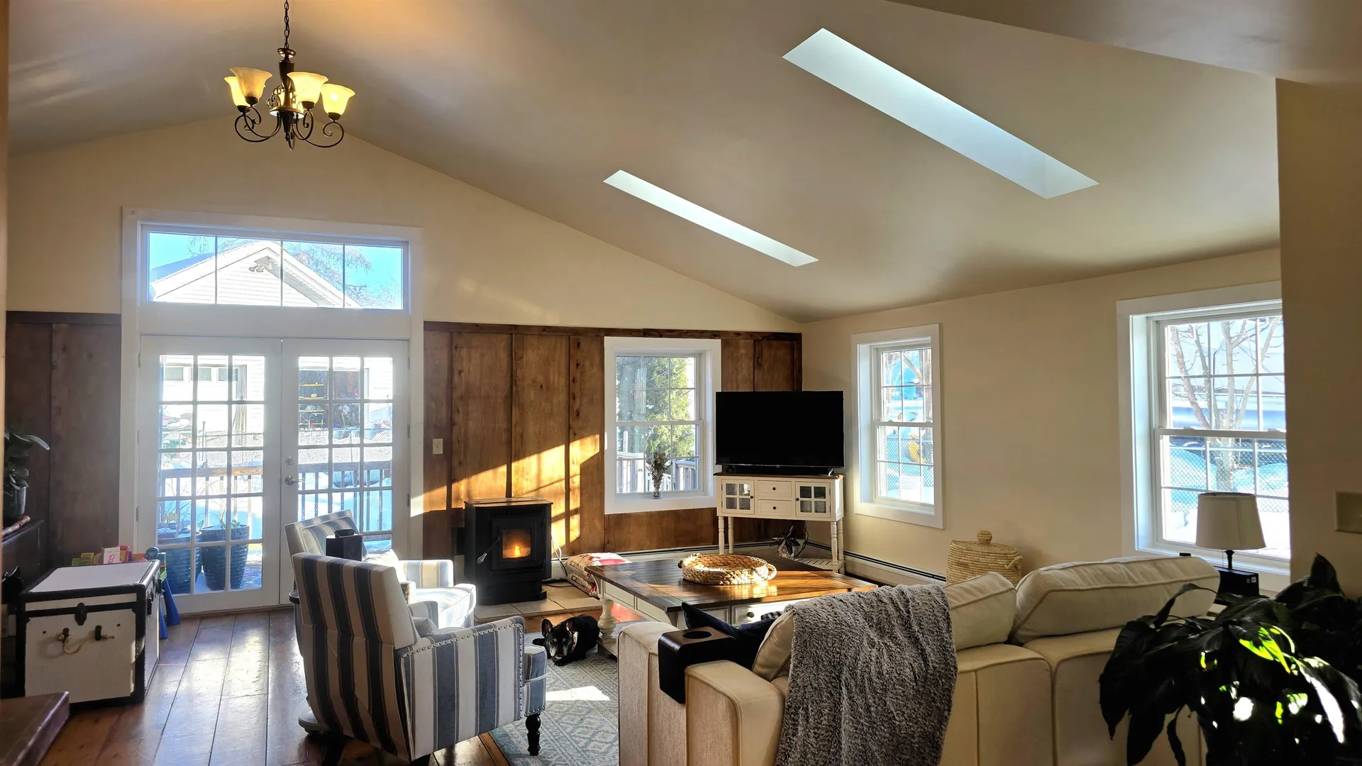 86 Raymond Road Chester NH 03036