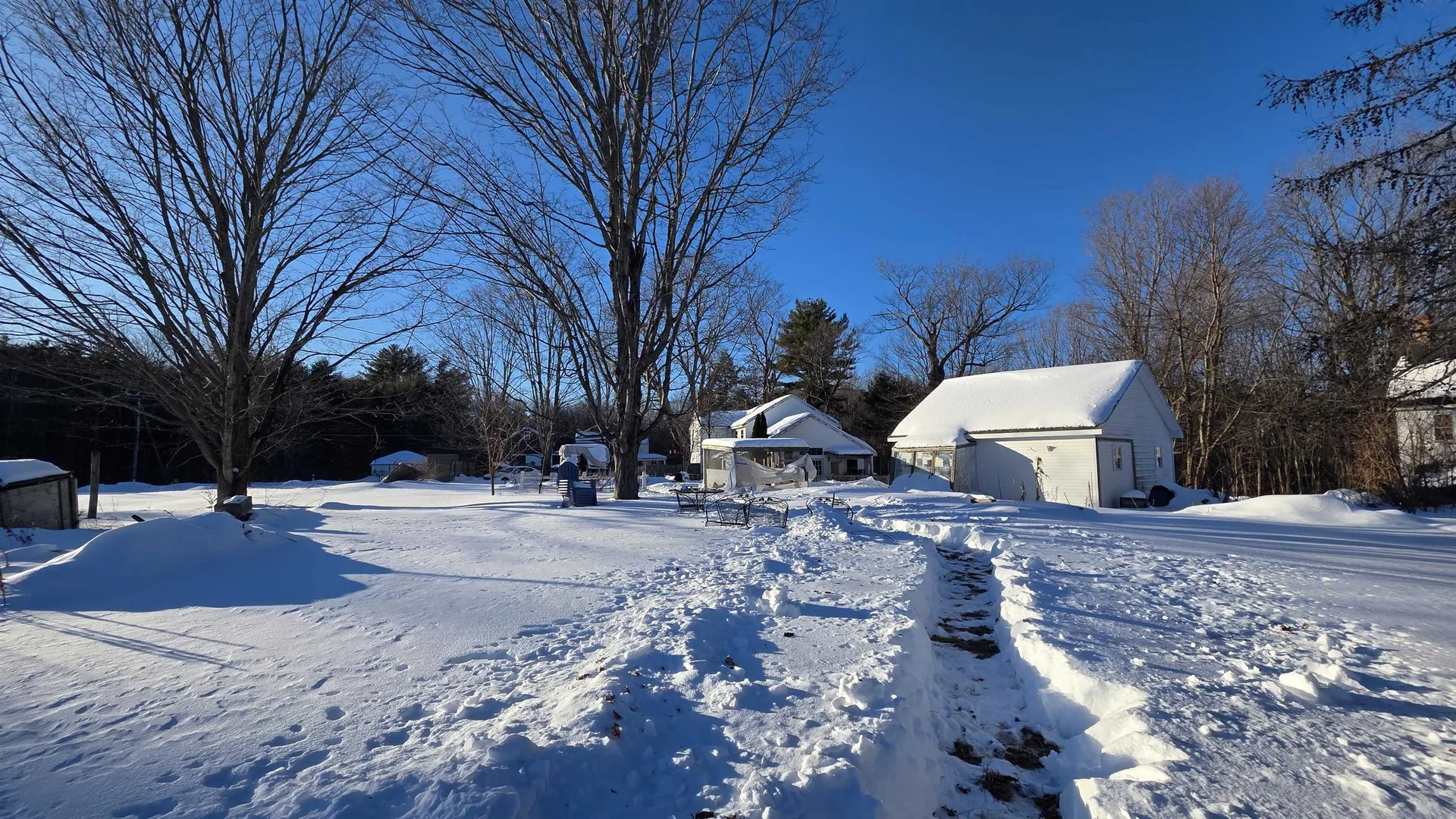 86 Raymond Road Chester NH 03036