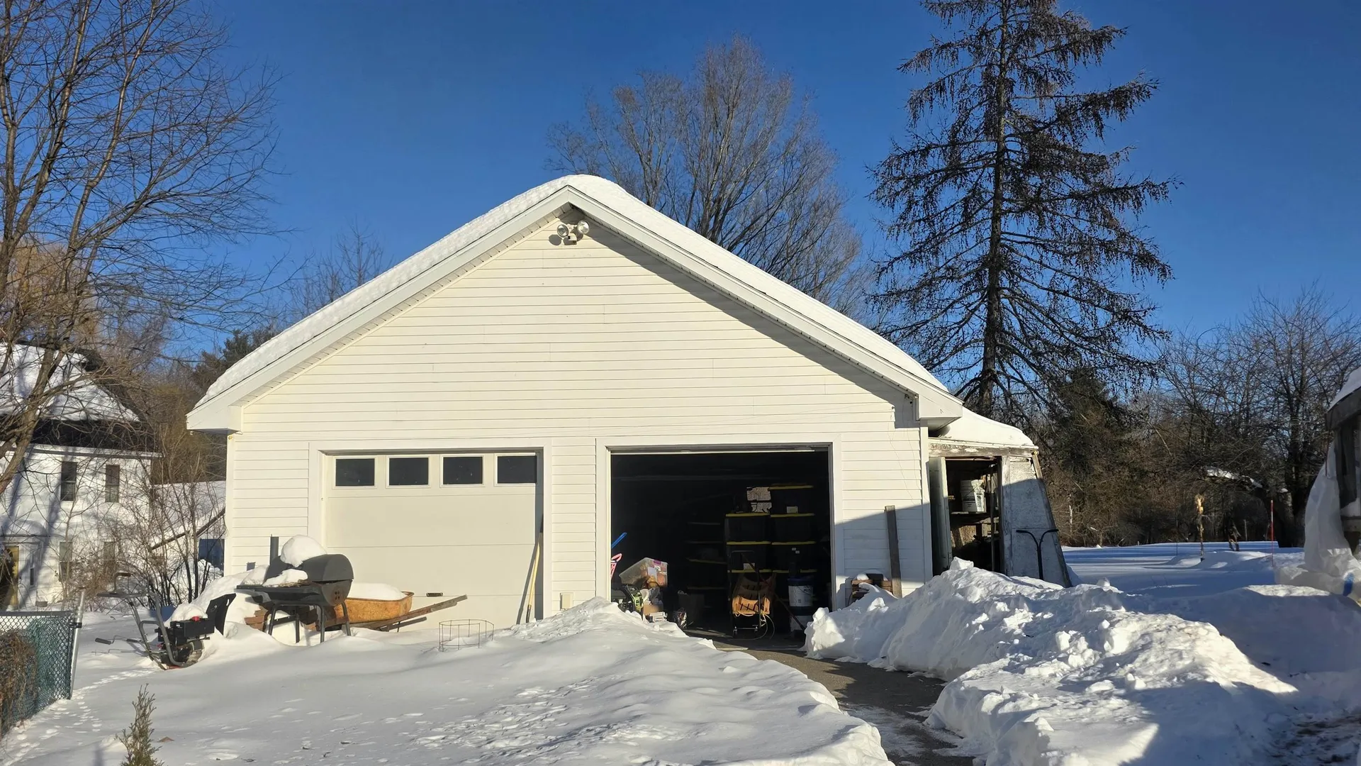 86 Raymond Road Chester NH 03036