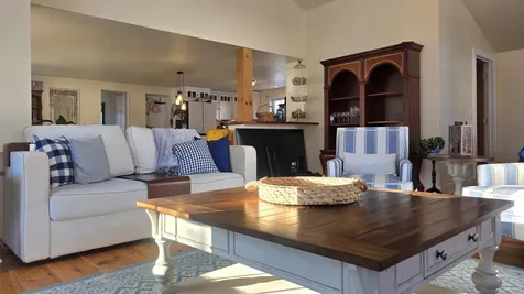 86 Raymond Road Chester NH 03036