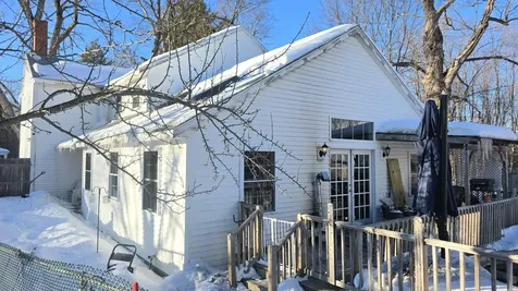 86 Raymond Road Chester NH 03036