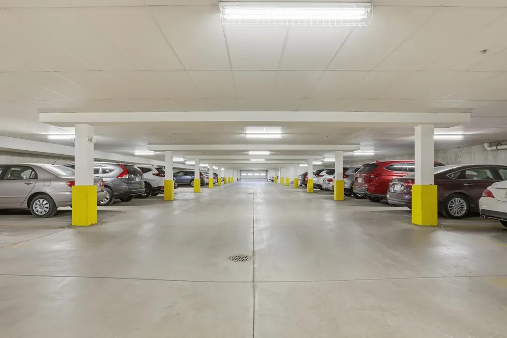 5 Sally Sweets Way Salem NH 03079