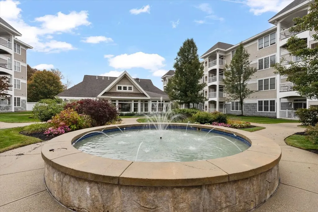 5 Sally Sweets Way Salem NH 03079