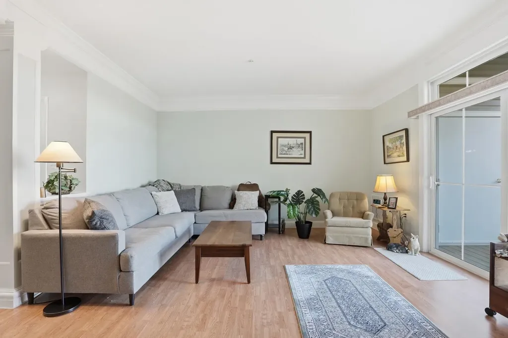 5 Sally Sweets Way Salem NH 03079