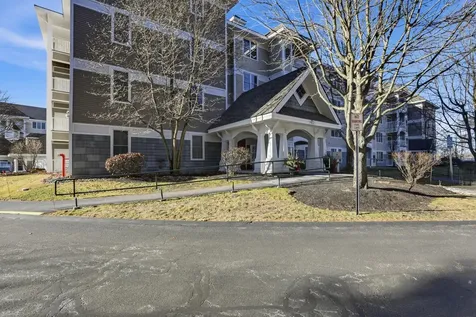 5 Sally Sweets Way Salem NH 03079