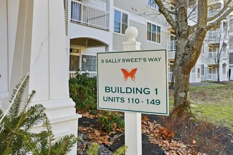 5 Sally Sweets Way Salem NH 03079